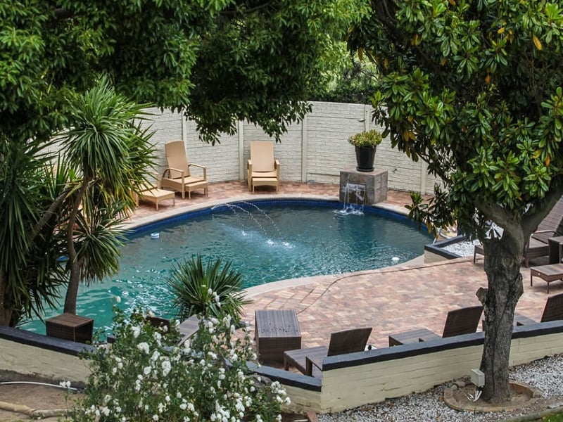 Winelands Villa Guesthouse & Cottages